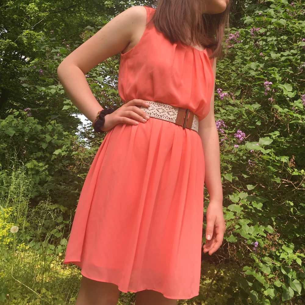 Sleeveless Teen Peach Dress with Belt